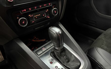 Volkswagen Jetta VI, 2012 год, 849 777 рублей, 11 фотография