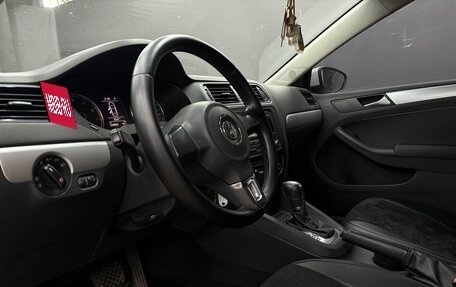 Volkswagen Jetta VI, 2012 год, 849 777 рублей, 5 фотография