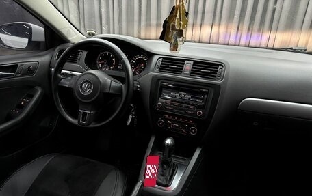 Volkswagen Jetta VI, 2012 год, 849 777 рублей, 13 фотография