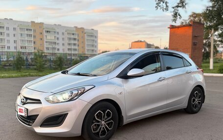 Hyundai i30 II рестайлинг, 2014 год, 750 000 рублей, 18 фотография