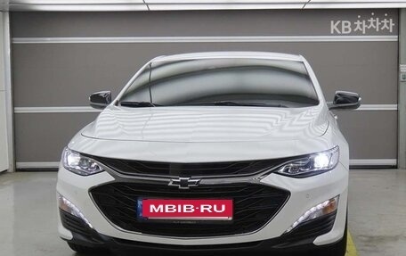 Chevrolet Malibu IX, 2022 год, 1 185 000 рублей, 2 фотография