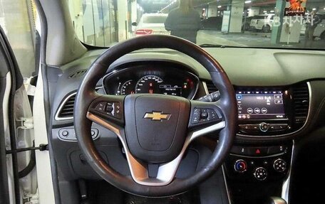 Chevrolet Trax, 2021 год, 1 085 000 рублей, 8 фотография