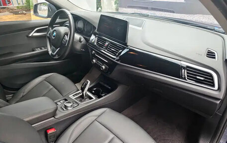BMW 1 серия, 2021 год, 1 350 000 рублей, 18 фотография