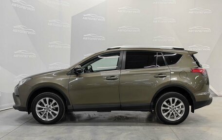 Toyota RAV4, 2017 год, 2 250 000 рублей, 2 фотография