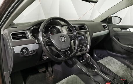 Volkswagen Jetta VI, 2017 год, 1 345 450 рублей, 13 фотография