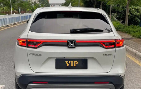 Honda Vezel, 2023 год, 1 415 000 рублей, 5 фотография