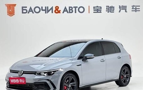 Volkswagen Golf VIII, 2023 год, 1 900 000 рублей, 1 фотография