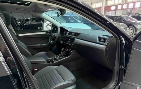 Skoda Superb III рестайлинг, 2022 год, 1 876 000 рублей, 9 фотография
