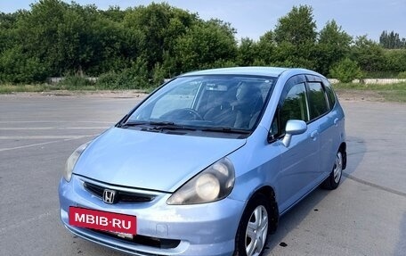 Honda Fit III, 2001 год, 320 000 рублей, 2 фотография