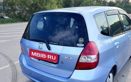 Honda Fit III, 2001 год, 320 000 рублей, 17 фотография