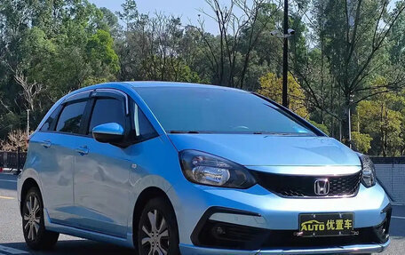 Honda Fit, 2022 год, 997 000 рублей, 3 фотография
