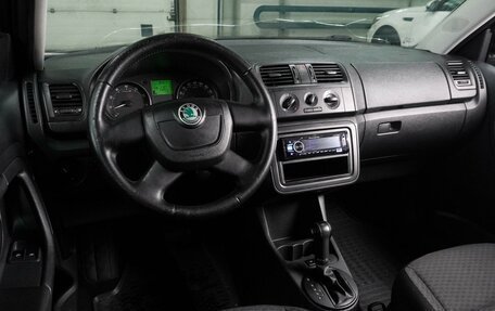 Skoda Fabia II, 2011 год, 649 000 рублей, 6 фотография