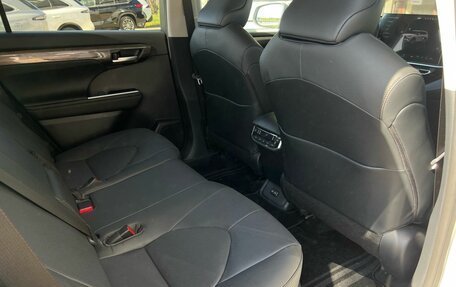 Toyota Highlander, 2026 год, 5 450 000 рублей, 17 фотография