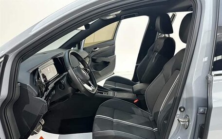 Volkswagen Golf VIII, 2023 год, 1 900 000 рублей, 10 фотография