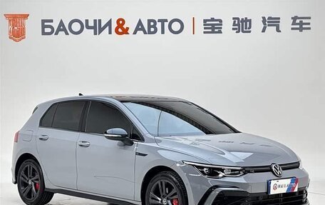 Volkswagen Golf VIII, 2023 год, 1 900 000 рублей, 3 фотография