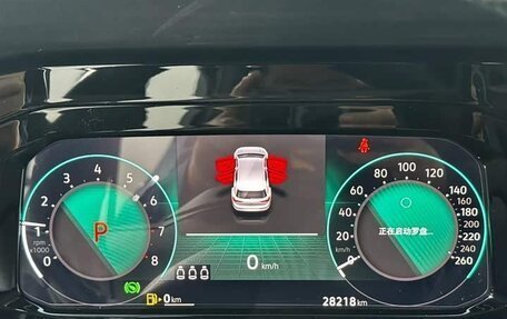 Volkswagen Golf VIII, 2023 год, 1 900 000 рублей, 15 фотография