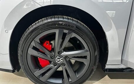 Volkswagen Golf VIII, 2023 год, 1 900 000 рублей, 21 фотография