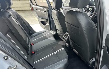 Volkswagen Golf VIII, 2023 год, 1 900 000 рублей, 18 фотография