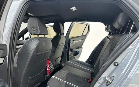 Volkswagen Golf VIII, 2023 год, 1 900 000 рублей, 19 фотография