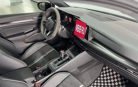 Volkswagen Golf VIII, 2023 год, 1 980 000 рублей, 11 фотография