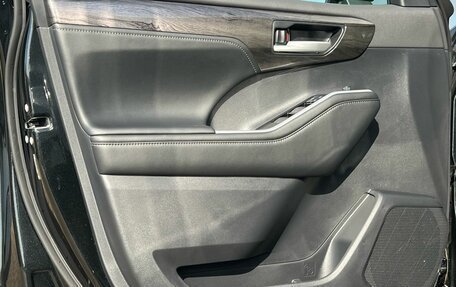 Toyota Highlander, 2026 год, 5 450 000 рублей, 24 фотография