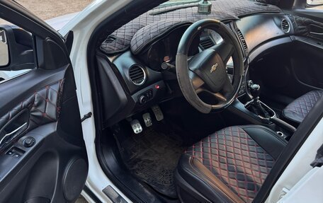Chevrolet Cruze II, 2011 год, 646 000 рублей, 3 фотография