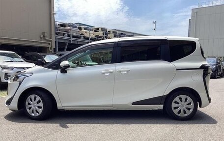 Toyota Sienta II, 2019 год, 1 100 000 рублей, 5 фотография