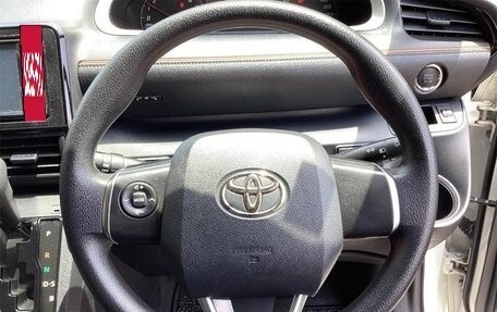 Toyota Sienta II, 2019 год, 1 100 000 рублей, 13 фотография