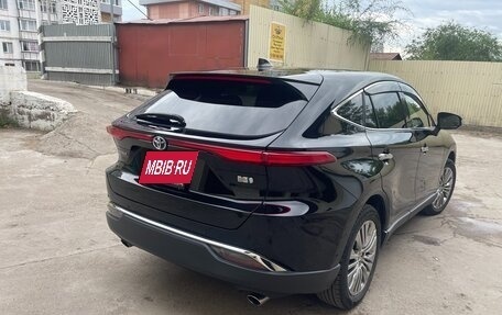 Toyota Harrier, 2021 год, 3 750 000 рублей, 2 фотография