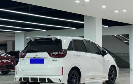 Honda Fit, 2023 год, 1 020 000 рублей, 3 фотография