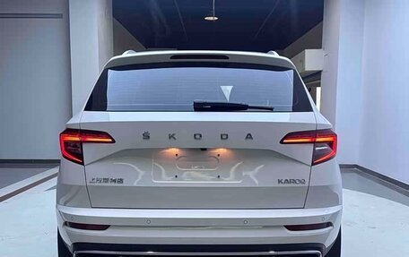 Skoda Karoq I, 2022 год, 2 050 000 рублей, 5 фотография