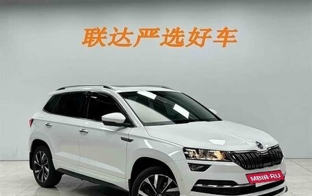 Skoda Karoq I, 2022 год, 1 950 000 рублей, 3 фотография
