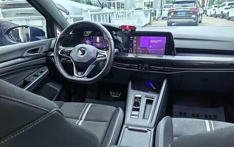 Volkswagen Golf VIII, 2021 год, 1 320 000 рублей, 7 фотография