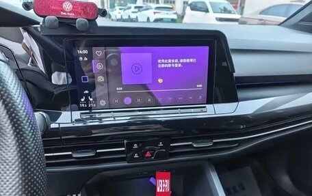 Volkswagen Golf VIII, 2021 год, 1 320 000 рублей, 13 фотография