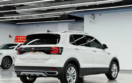 Volkswagen T-Cross I, 2022 год, 1 740 000 рублей, 7 фотография
