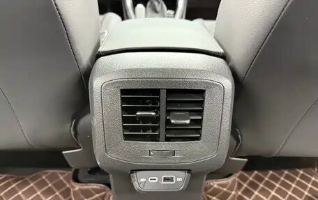 Volkswagen T-Cross I, 2022 год, 1 740 000 рублей, 10 фотография