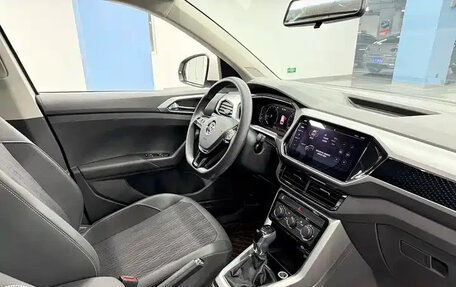 Volkswagen T-Cross I, 2022 год, 1 740 000 рублей, 12 фотография