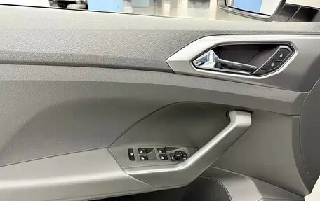 Volkswagen T-Cross I, 2022 год, 1 740 000 рублей, 34 фотография