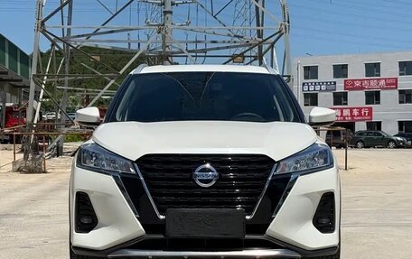 Nissan Kicks I, 2023 год, 1 180 000 рублей, 2 фотография