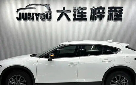 Mazda CX-4, 2023 год, 2 049 000 рублей, 8 фотография