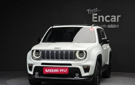 Jeep Renegade I рестайлинг, 2023 год, 1 450 000 рублей, 2 фотография
