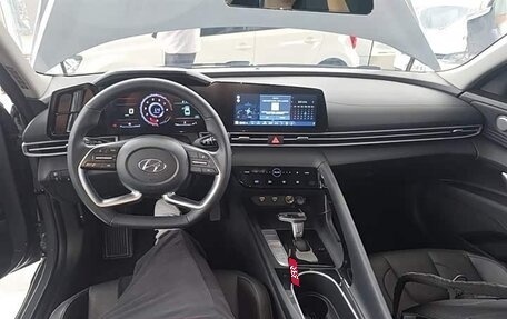 Hyundai Elantra, 2023 год, 1 120 000 рублей, 12 фотография