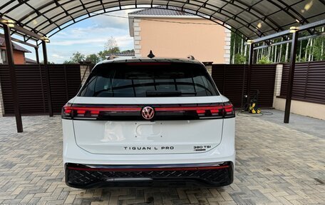 Volkswagen Tiguan, 2025 год, 4 500 000 рублей, 6 фотография