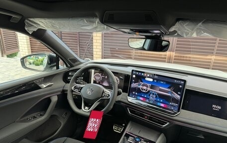 Volkswagen Tiguan, 2025 год, 4 500 000 рублей, 12 фотография