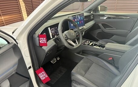 Volkswagen Tiguan, 2025 год, 4 500 000 рублей, 8 фотография
