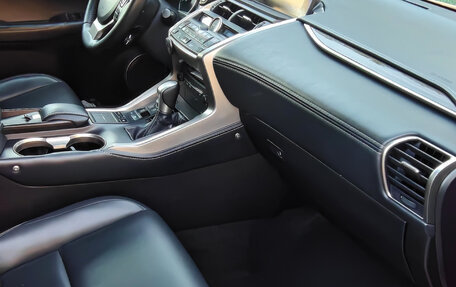 Lexus NX I, 2015 год, 2 600 000 рублей, 6 фотография