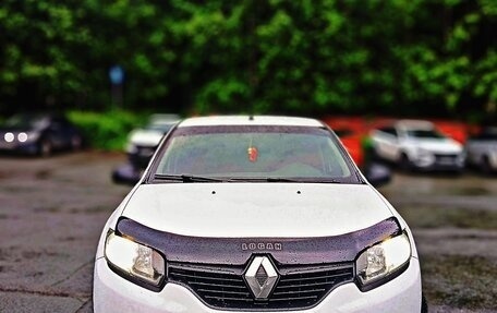 Renault Logan II, 2018 год, 550 000 рублей, 2 фотография