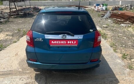 Honda Fit Shuttle I рестайлинг, 2012 год, 1 050 000 рублей, 5 фотография