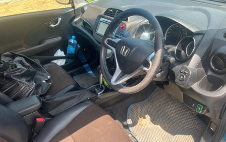 Honda Fit Shuttle I рестайлинг, 2012 год, 1 050 000 рублей, 13 фотография