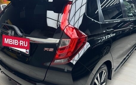 Honda Fit III, 2019 год, 1 050 000 рублей, 7 фотография
